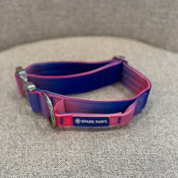 New but blemishes Spark Paws medium dog collar in Snow Cone - Picture 4 of 7